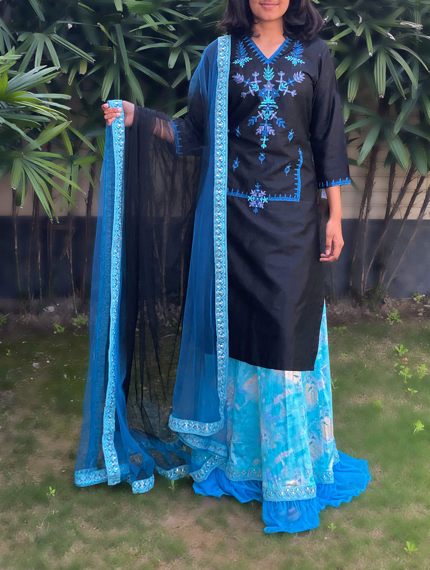 Off-White & Blue Block Print Chanderi A-Line Suit Set for Women – Maitri  Jaipur